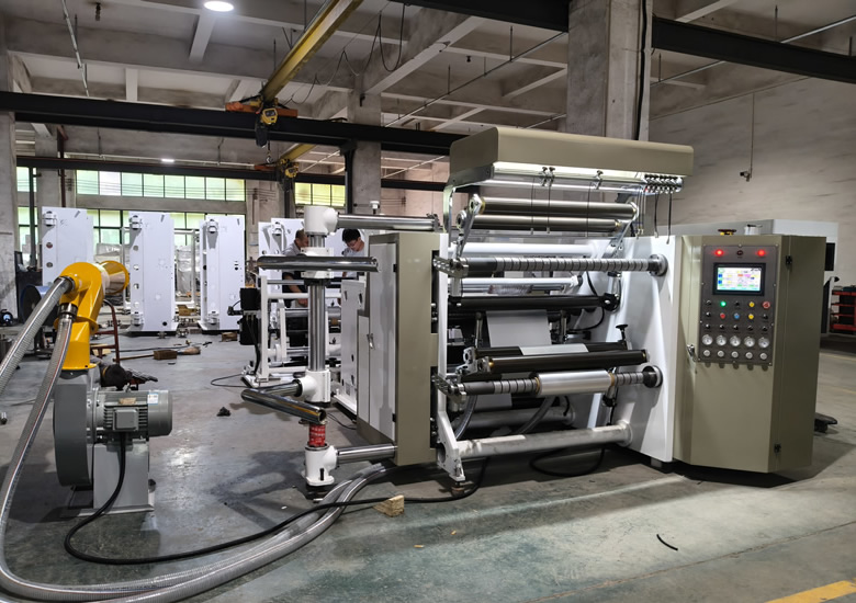 DFQ1000C4-2型铝箔压纹乐鱼官方端网站登录入口-乐鱼(中国)
